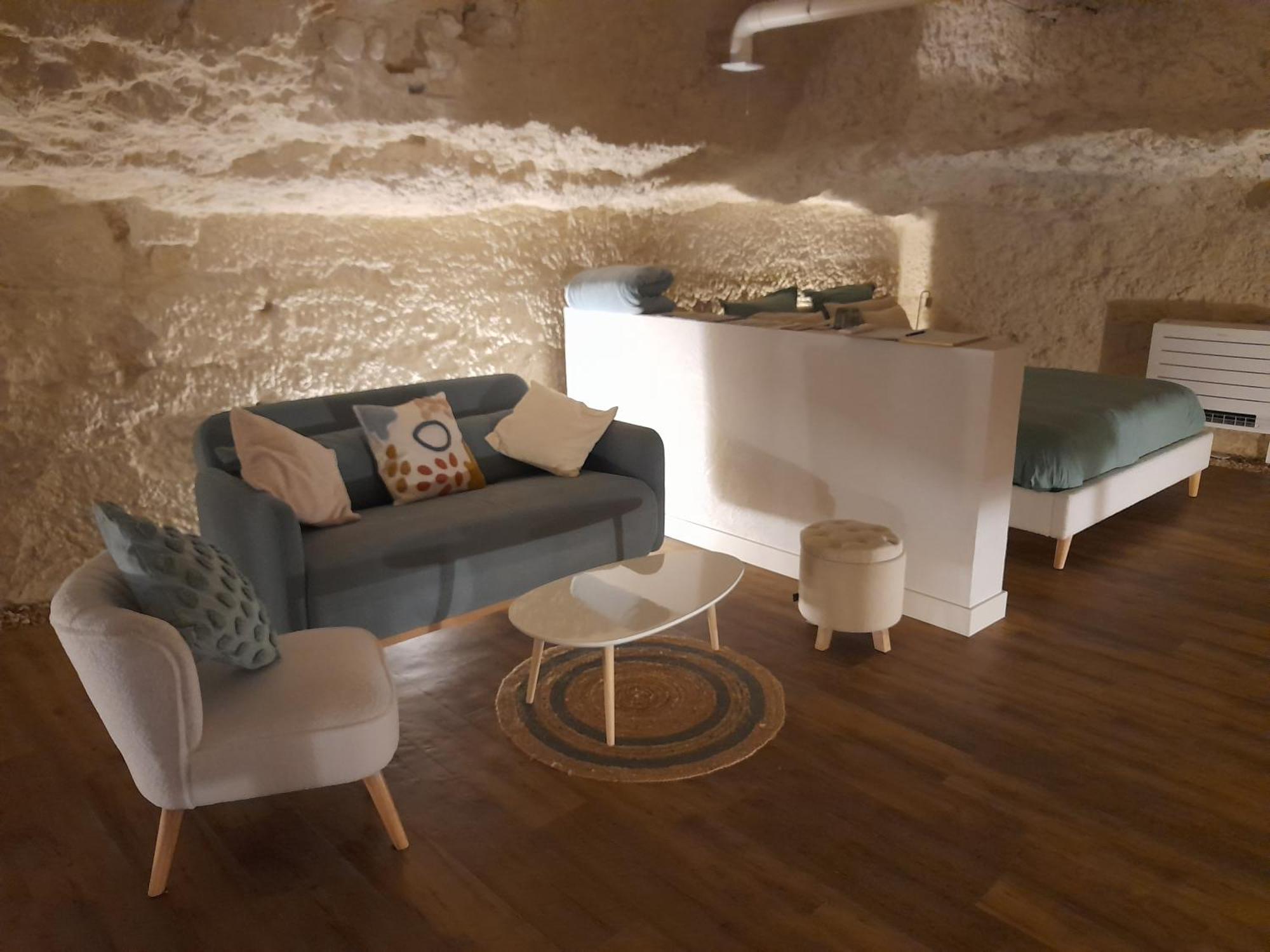 La Grotte Du Bonheur Appartement Cangey Buitenkant foto